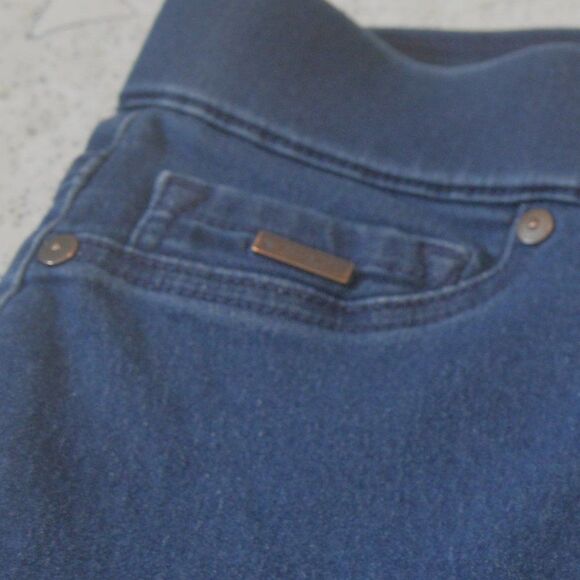 2/$10 Isaac Mizrahi Size 2 Pull-on Jeans MUST BUNDLE FOR THIS PRICE - Picture 6 of 7